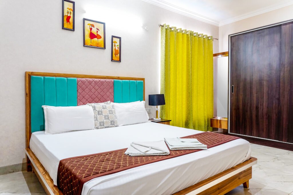 Festival Season in Varanasi: Dev Deepawali Accommodation Tips